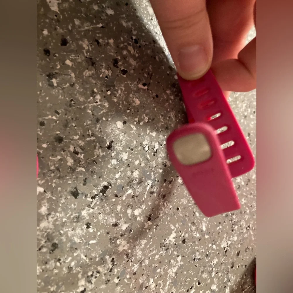 Fitbit Flex Health Activity Bluetooth Tracker, Large Small Pink Band & Charger